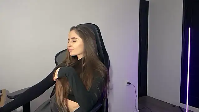 -KroshkaEnot-'s cam snapshot