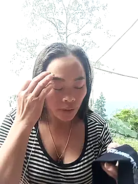 CoMay003's cam snapshot