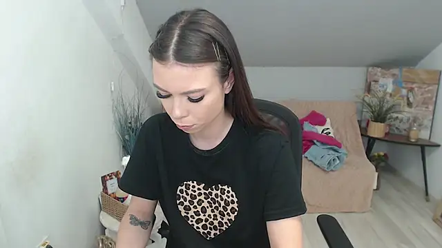 MayaWill's cam snapshot