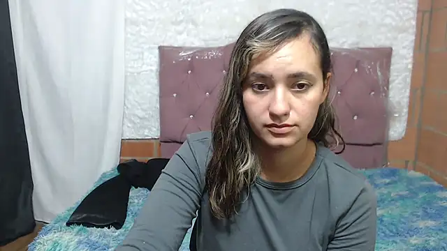 annie_clark2's cam snapshot