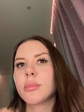 Alina_Vibe_Me's cam snapshot