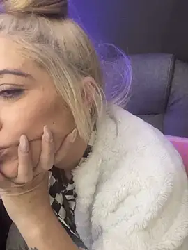 viktoria_davis_'s cam snapshot