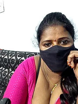 siri_tamiltelugu's cam snapshot