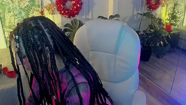 cute_hollywood's cam snapshot