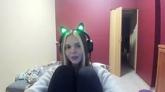 LunaAngell's cam snapshot