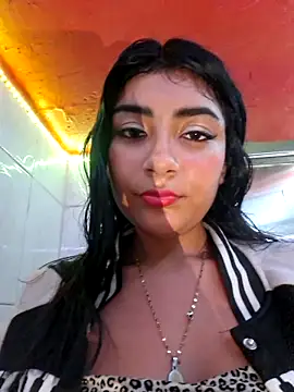 Sweed-virgin-pussy live sex cam