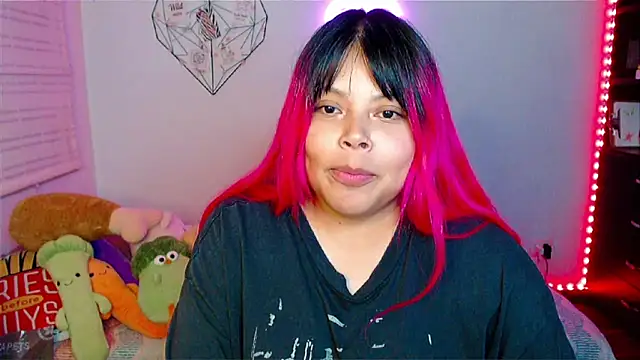 EllieMoonX's cam snapshot