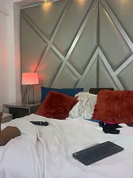 AlesiaCooper live sex cam