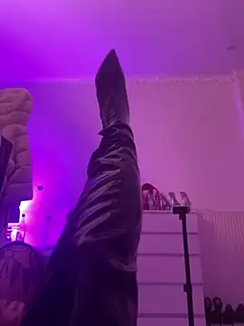 _MelinaCurves_ live sex cam