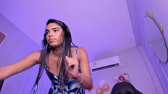 Catalleya_flower's cam snapshot