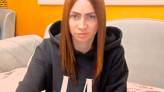 Roxee33's cam snapshot