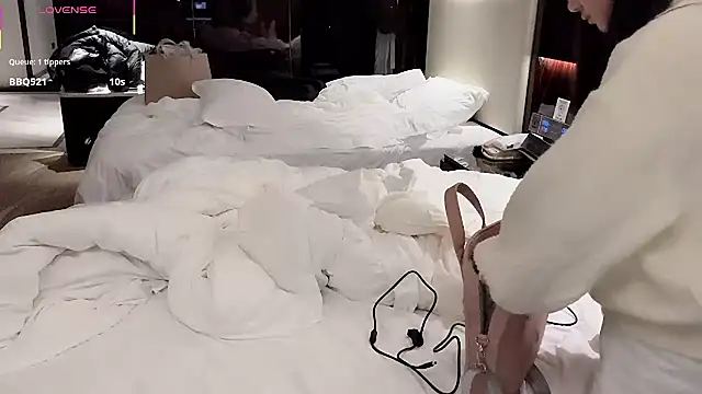 NEWONETO live sex cam