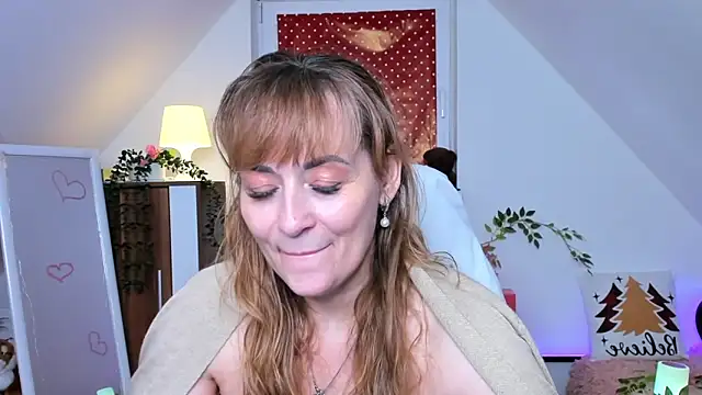 naughtymilane's cam snapshot