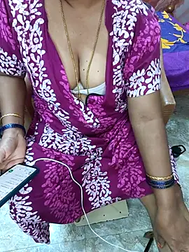 Magha_Lakshmi's cam snapshot