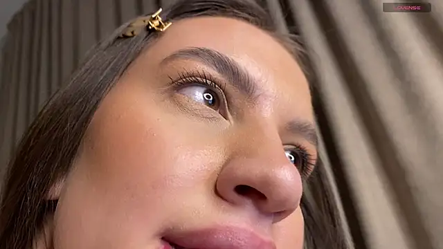 cuddlies_girl's cam snapshot