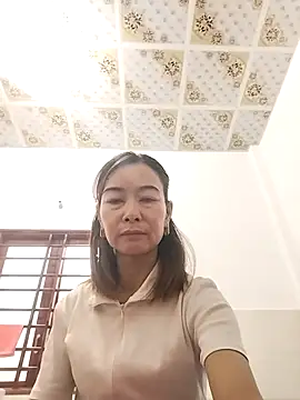 Sexy-ladyboobs20's cam snapshot