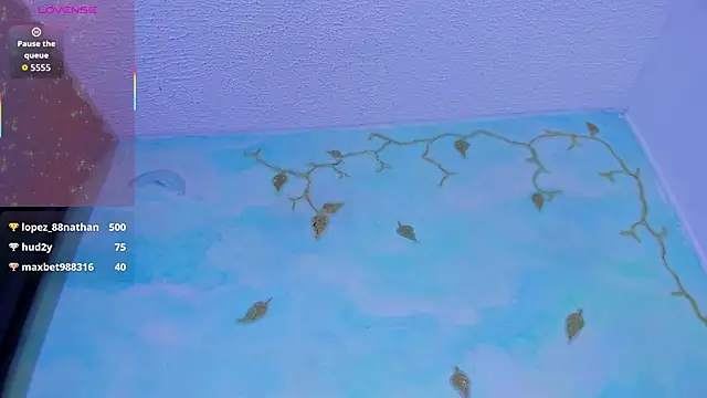 SaturnooStonee's cam snapshot