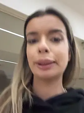 LollyShine's cam snapshot