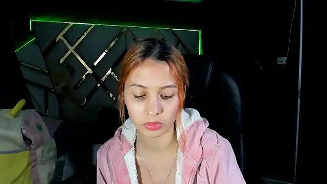 Paris_Petit's cam snapshot