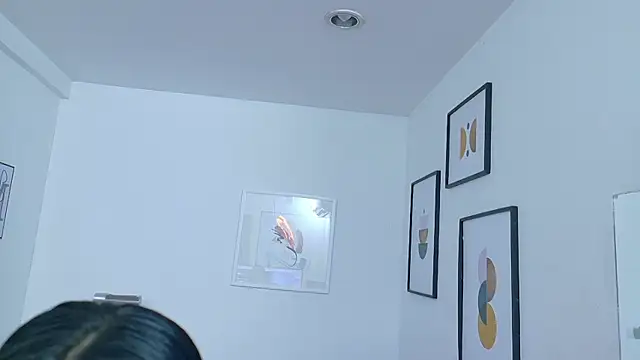 cutepetitee's cam snapshot