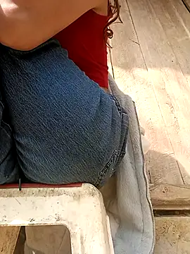 llomayy-love's cam snapshot