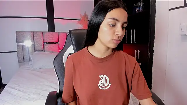 ManuelaEvans_'s cam snapshot