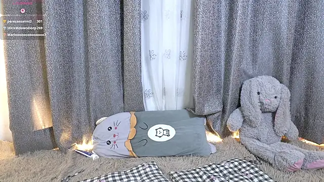 petite_paola live sex cam