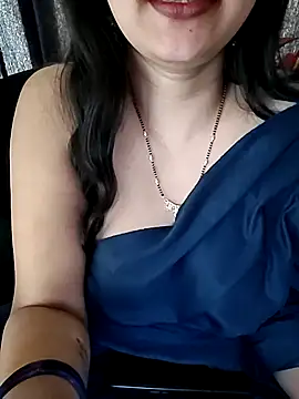 kaamuk_shweta live sex cam