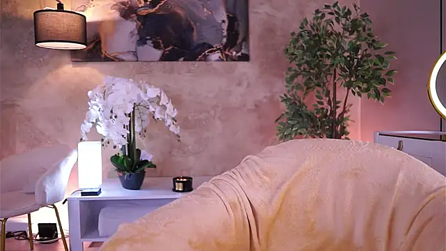 TiffanyBlaize live sex cam