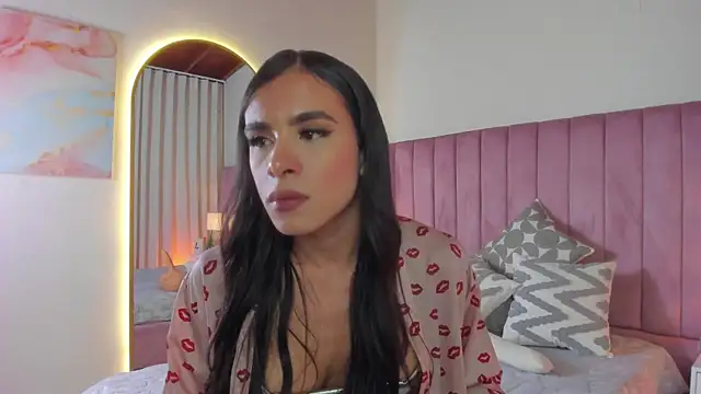 Aleja_arango1 live sex cam