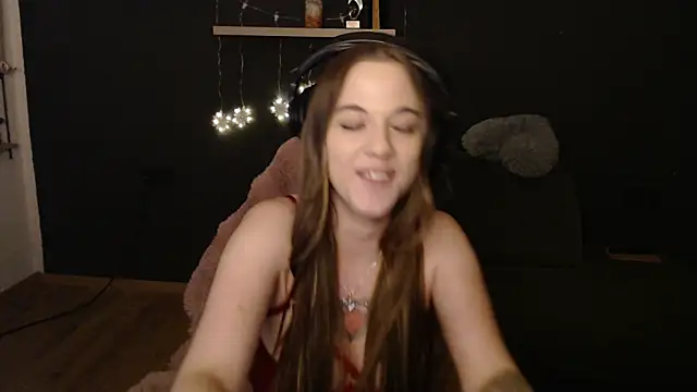 Luna_Lynn live sex cam