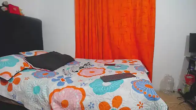 Meloncillo_and_Babyliss99 live sex cam