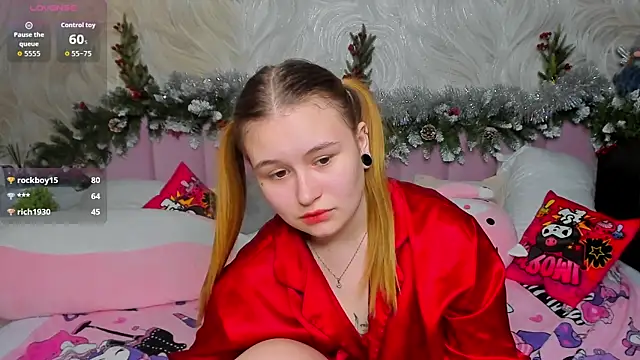 MilanaXHoney's cam snapshot