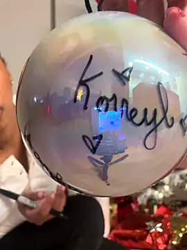 Your_Paris's cam snapshot