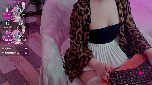 baby_debbie's cam snapshot