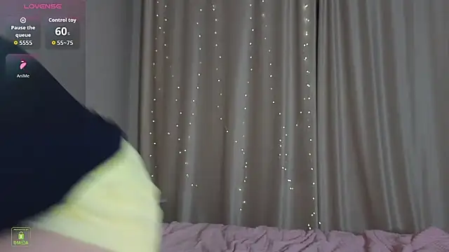 RinaBlondie's cam snapshot