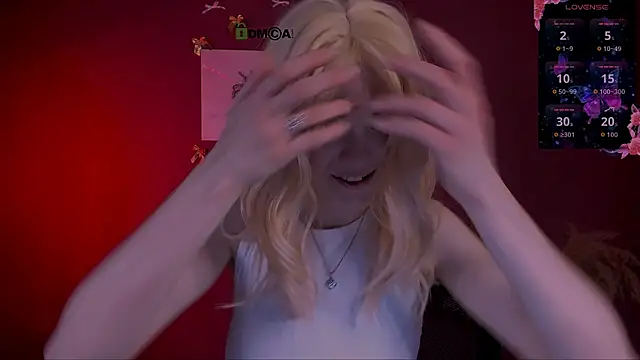 mia_starrr_'s cam snapshot