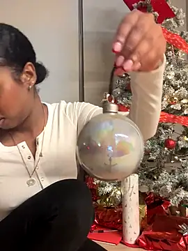 Your_Paris's cam snapshot