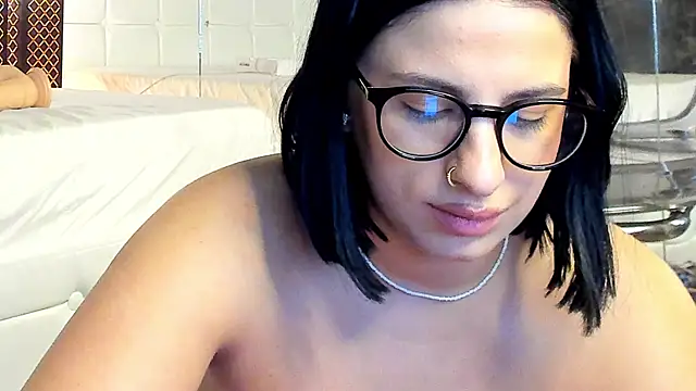 LucyRayy's cam snapshot