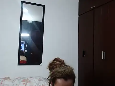 liss_curly's cam snapshot