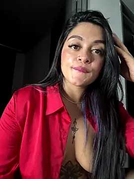 Saray_charmante's cam snapshot