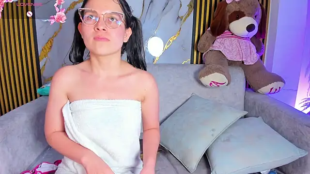 alejagarcia_'s cam snapshot