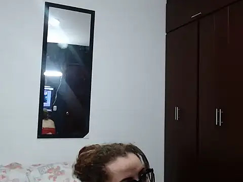 liss_curly's cam snapshot