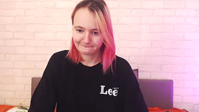 Ericha_Stone's cam snapshot