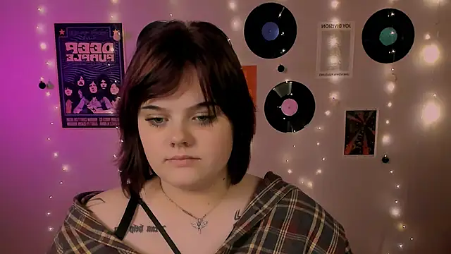 lika_pop's cam snapshot