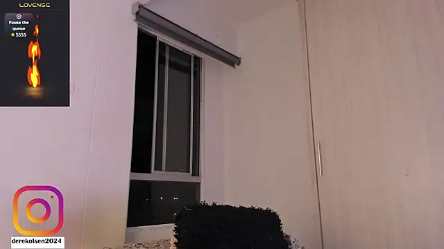 DerekOlsen live sex cam