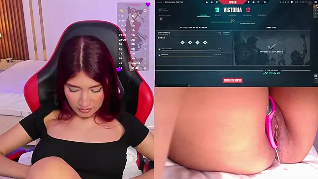 MiaVoss live sex cam