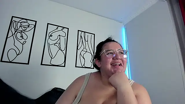 RubyPirsso18's cam snapshot