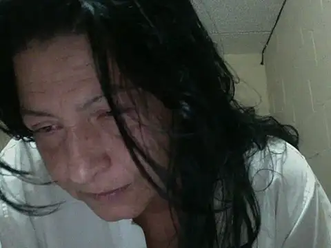 straichathot_08's cam snapshot