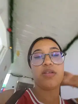 susan_mooree's cam snapshot